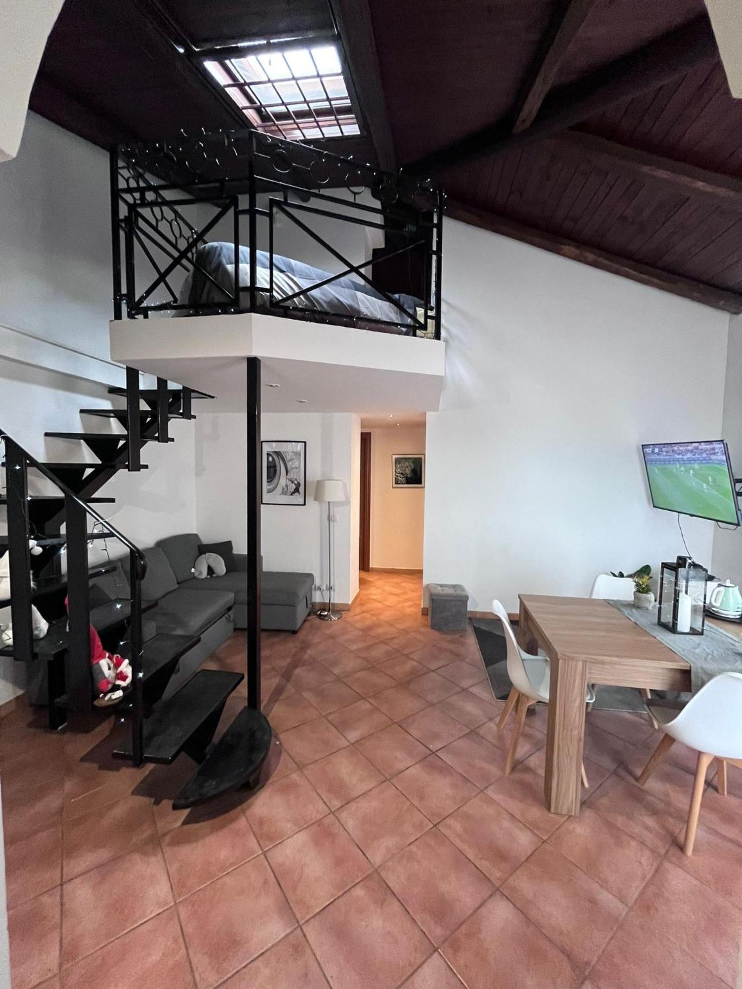 A Casa Di Leo Apartment Santa Maria delle Mole Екстериор снимка